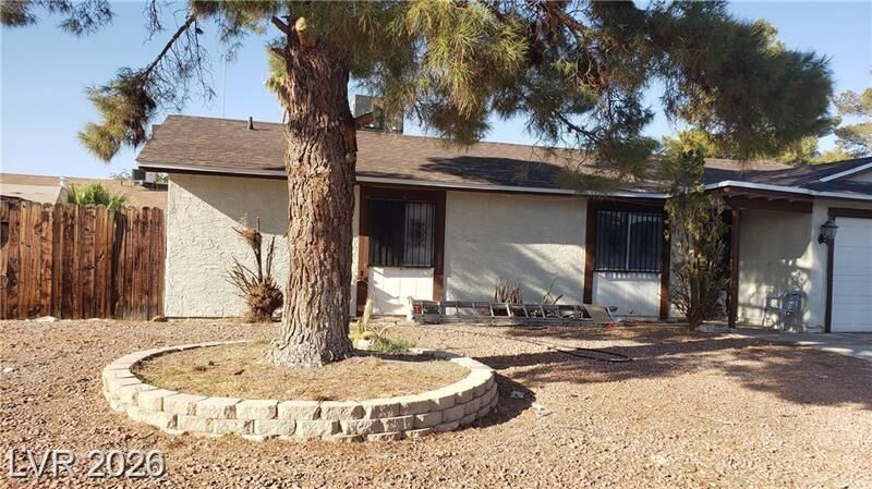Property Photo: 5284 Wellesley Avenue NV 89122
