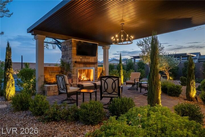 Property Photo: 8535 Longmire Avenue NV 89143