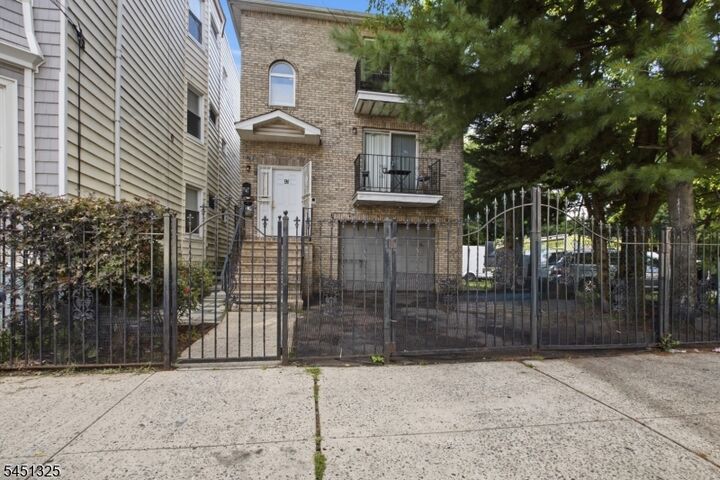 Property Photo: 91 S 13th St 2 NJ 07107