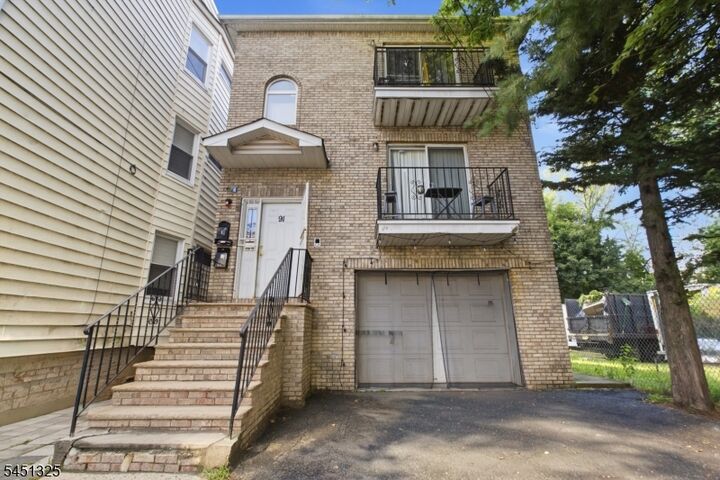 Property Photo:  91 S 13th St 2  NJ 07107 