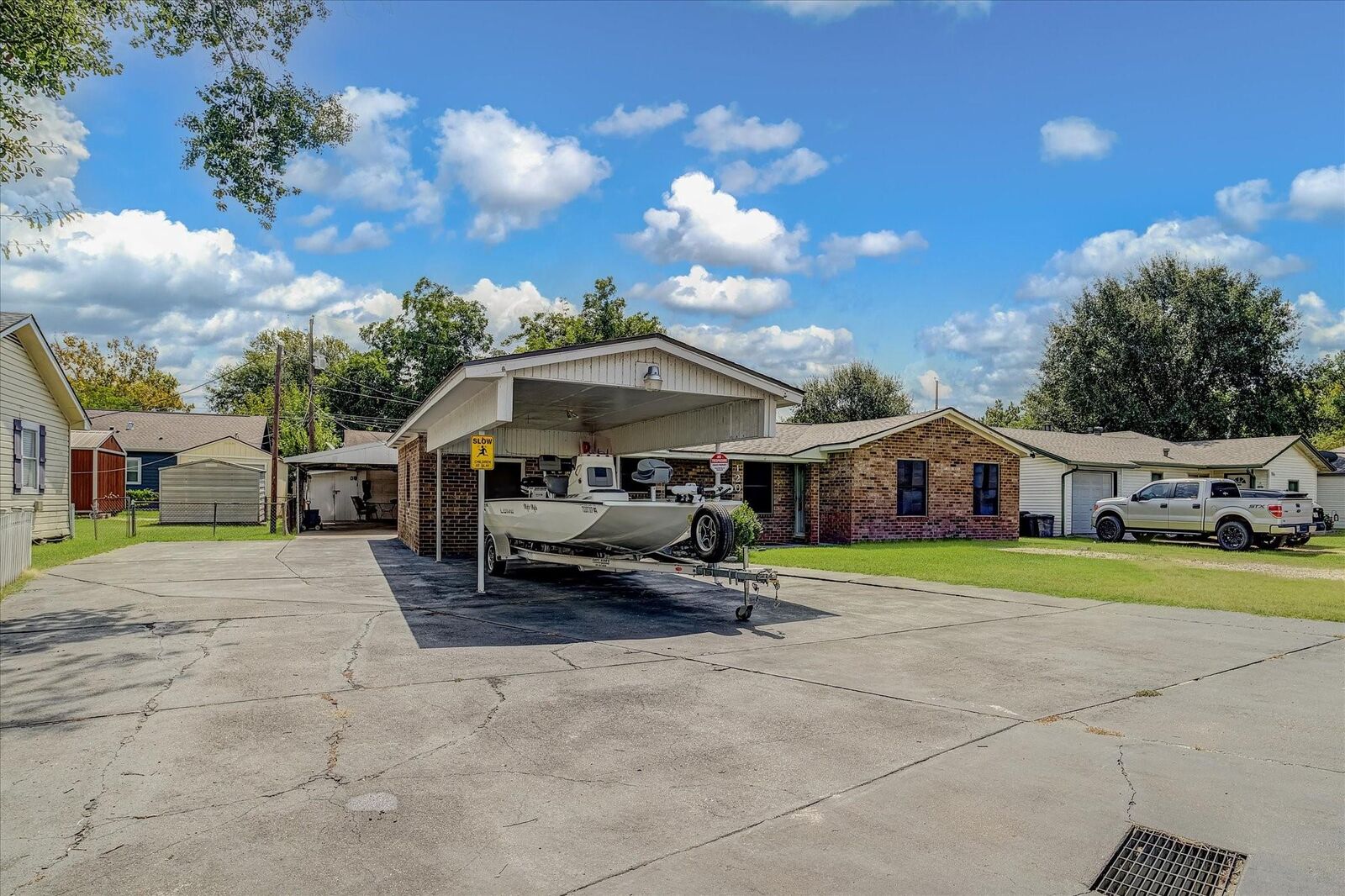 Property Photo: 120 Fern Lane TX 77562
