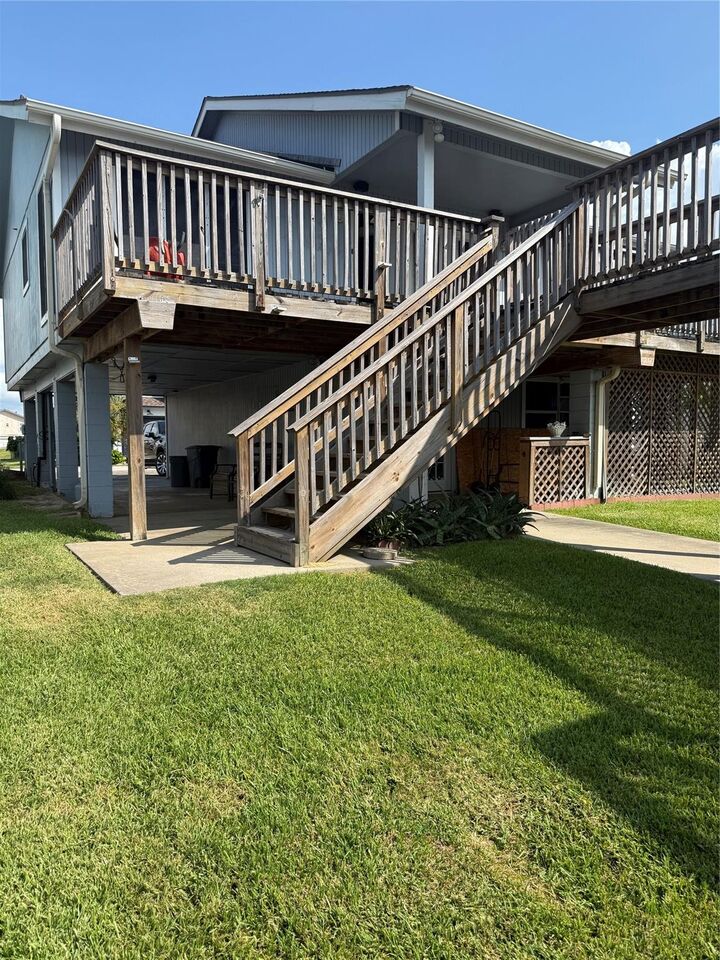 Property Photo: 1075 Redfish Street TX 77563