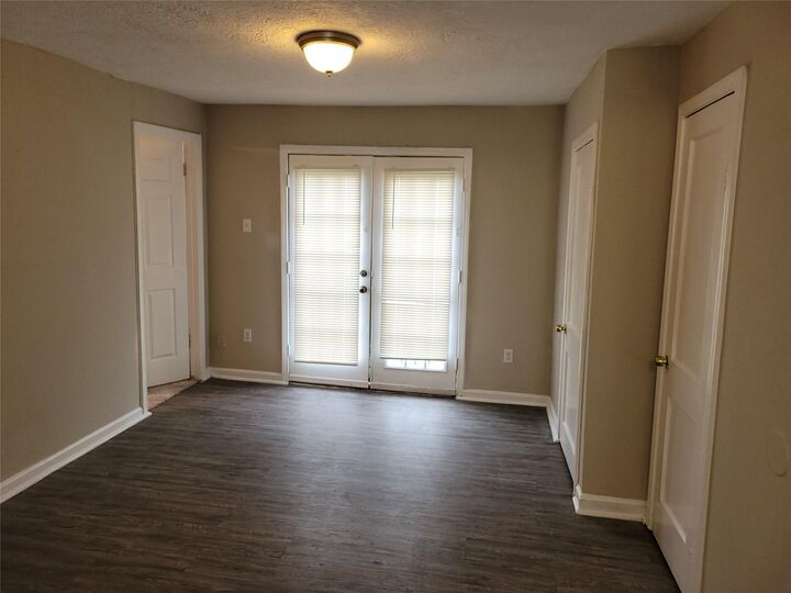 Property Photo:  7209 Kassarine Pass  TX 77033 