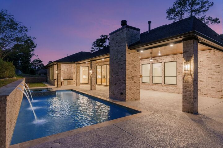 Property Photo:  14 Brookwood  TX 77356 