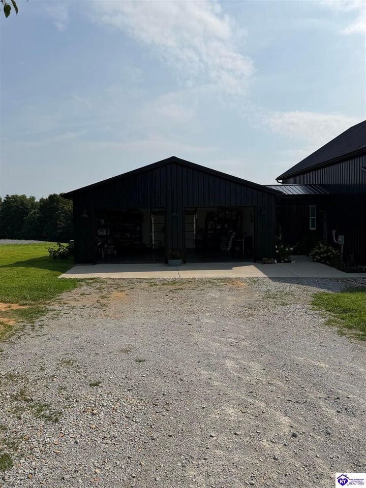Property Photo:  404 Franklin Road  KY 42718 