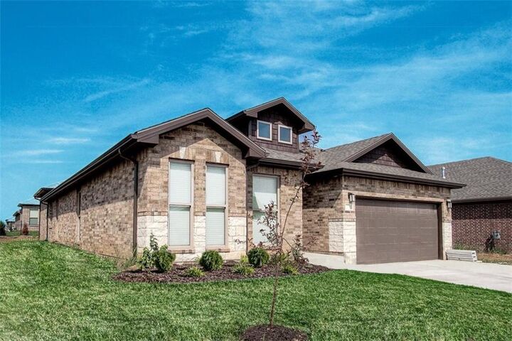 Property Photo: 25375 W 92nd Terrace KS 66227