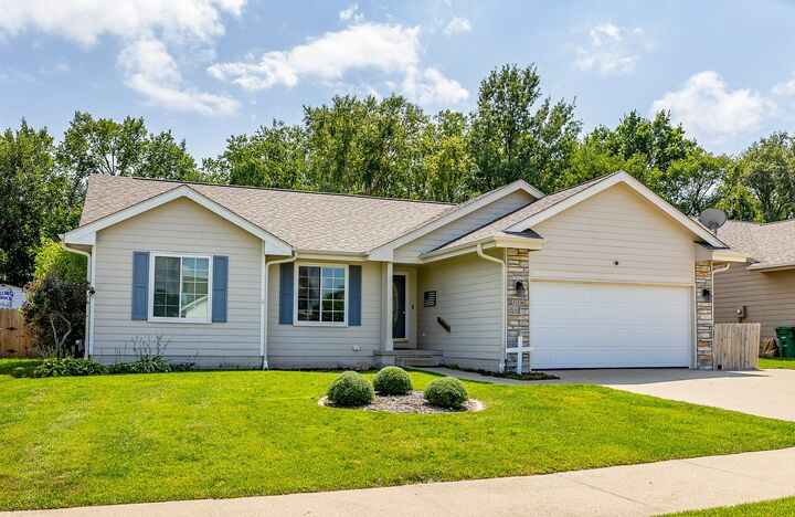 Property Photo: 116 17th Street SE IA 50009