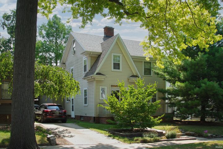 Property Photo: 1916 Crescent Avenue IN 46805-4412