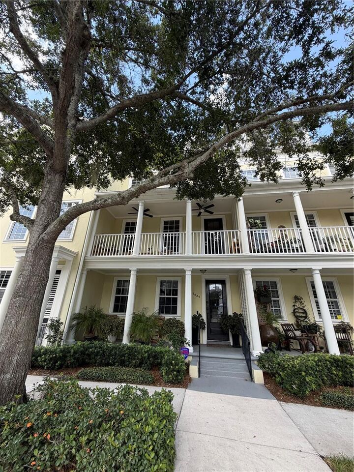 Property Photo: 1425 Chatfield Place FL 32814