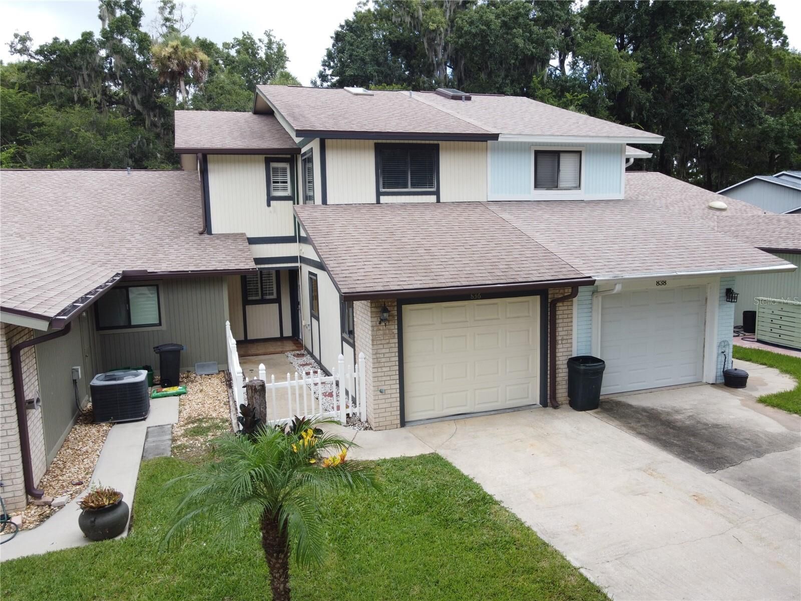 Property Photo: 836 Sugar House Drive FL 32129