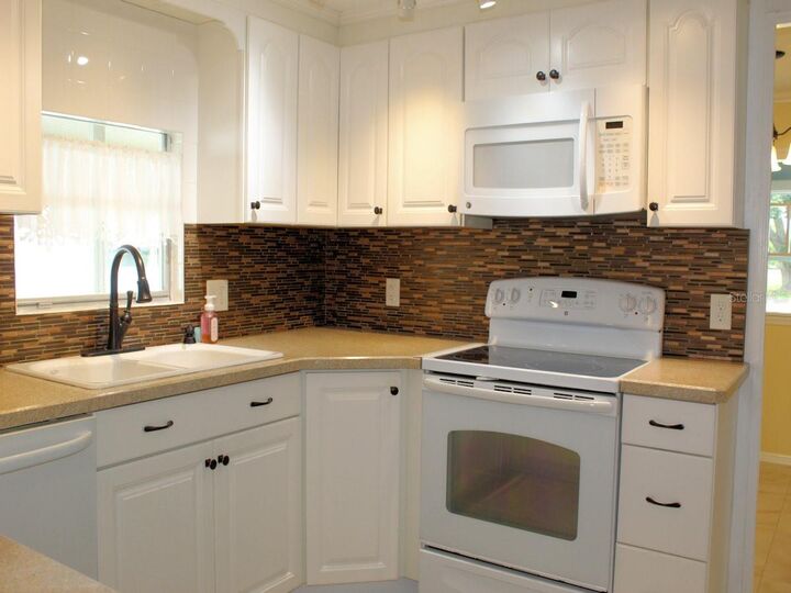 Property Photo:  92 Thatch Palm Street E  FL 33770 