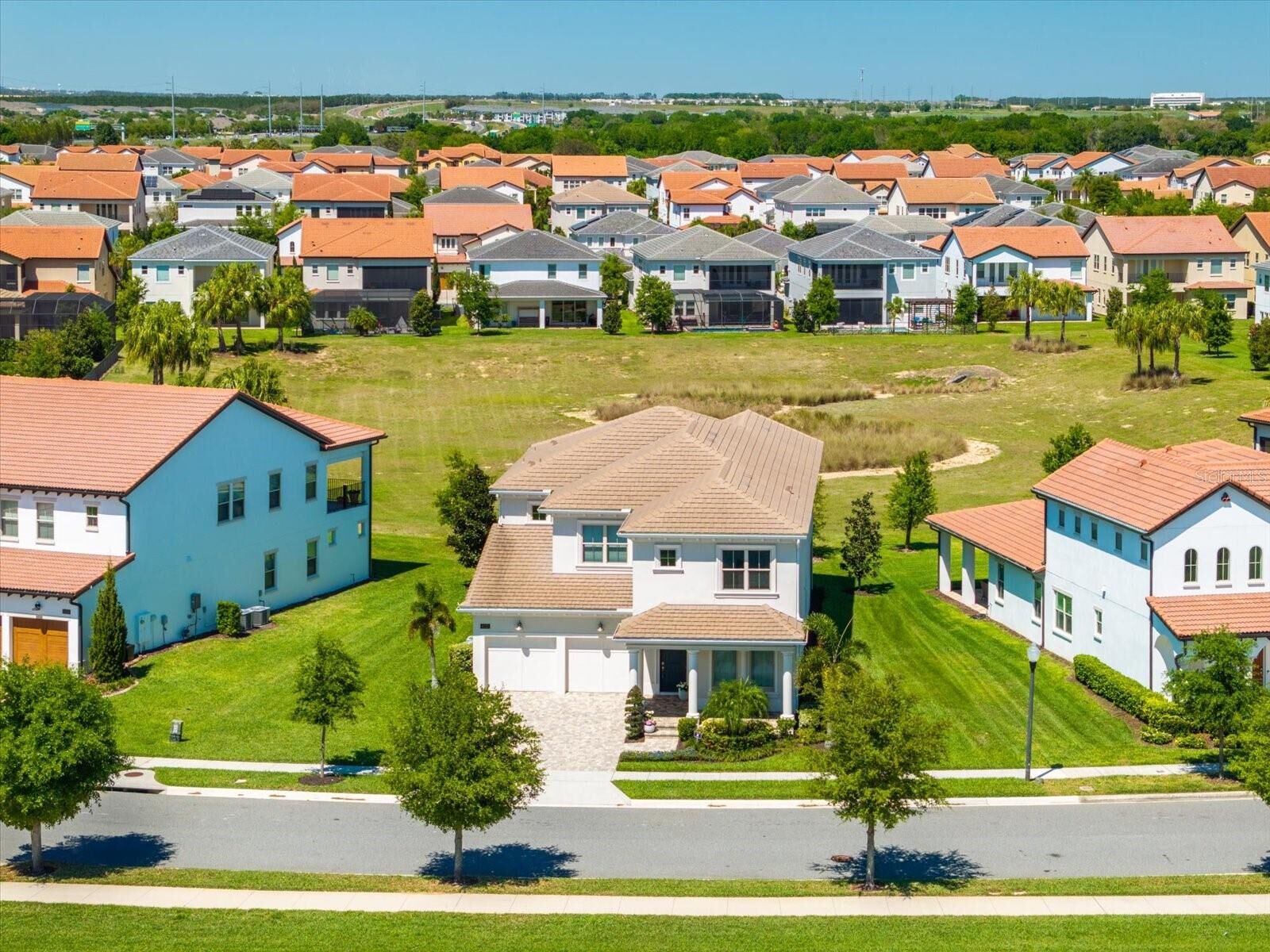 Property Photo: 8222 Topsail Place FL 34787