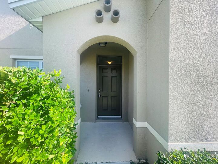 Property Photo:  16616 Broadford Lane  FL 34714 
