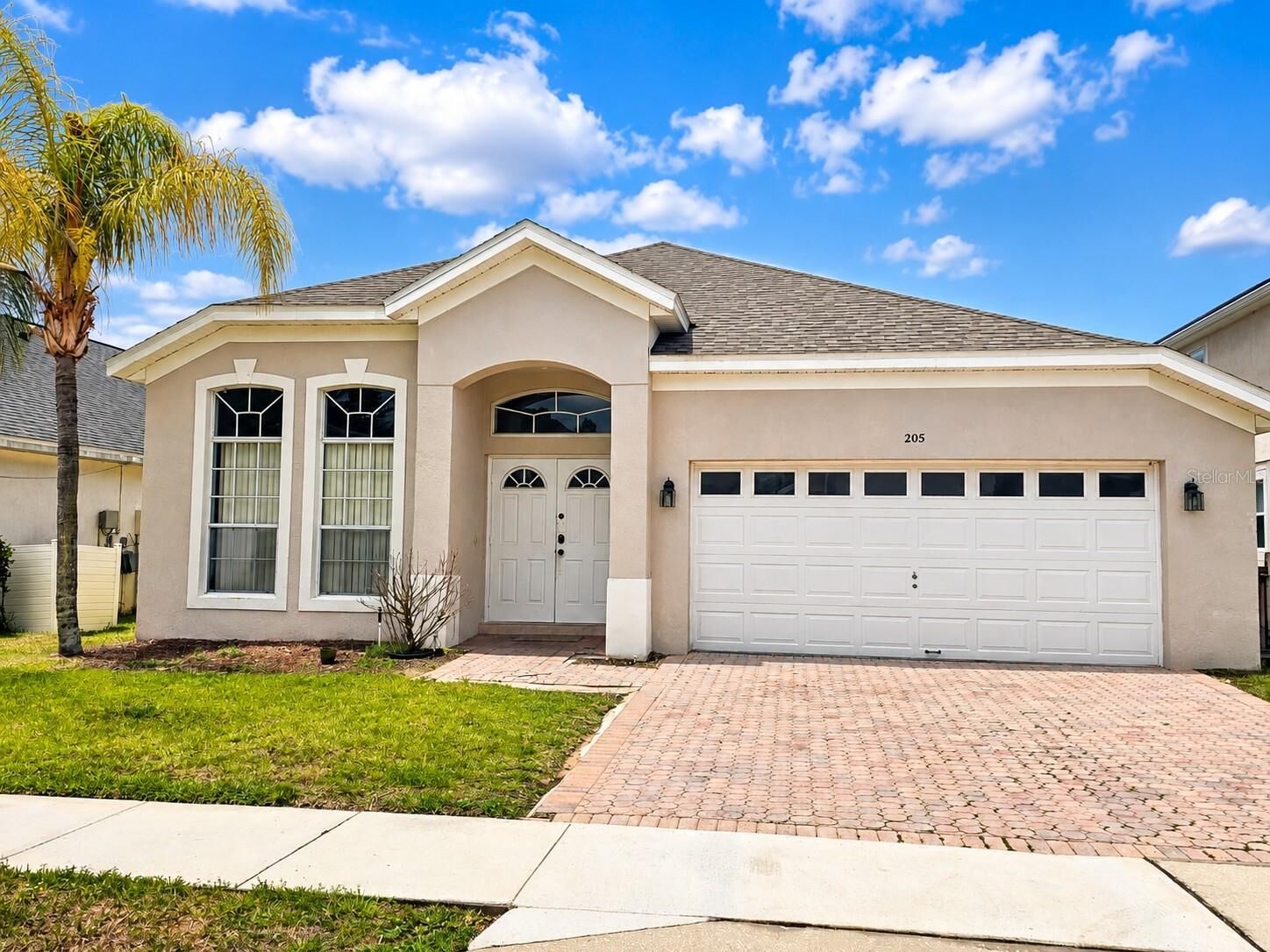 Property Photo:  205 Gleneagles Drive  FL 33897 