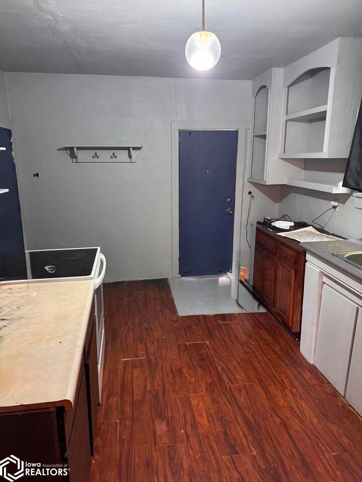 Property Photo:  1524 Concert Street  IA 52632 