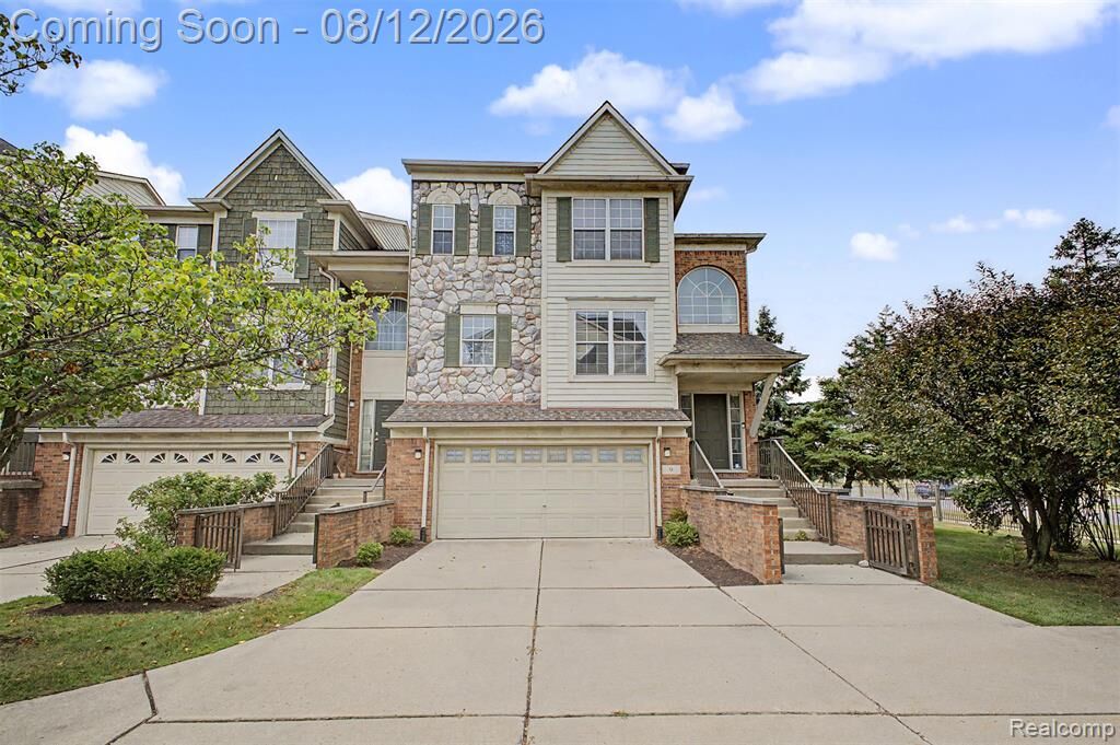 Property Photo: 9 Lyons Court MI 48126 4171
