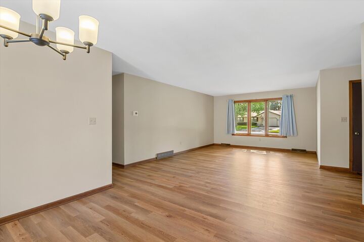 Property Photo:  1468 Honeysuckle Rd  WI 53027 