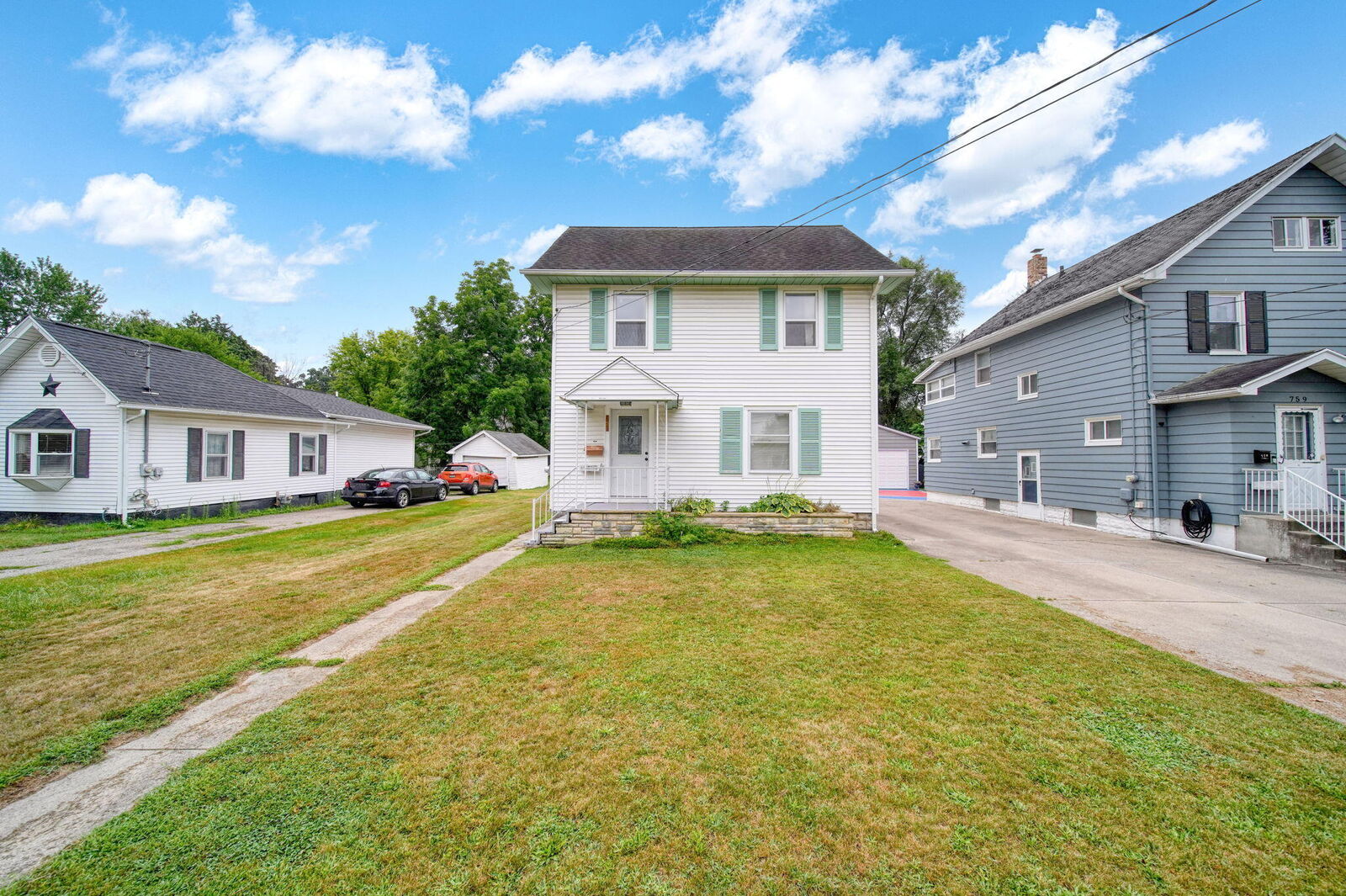 Property Photo:  757 Glenwood Avenue  MI 49203 