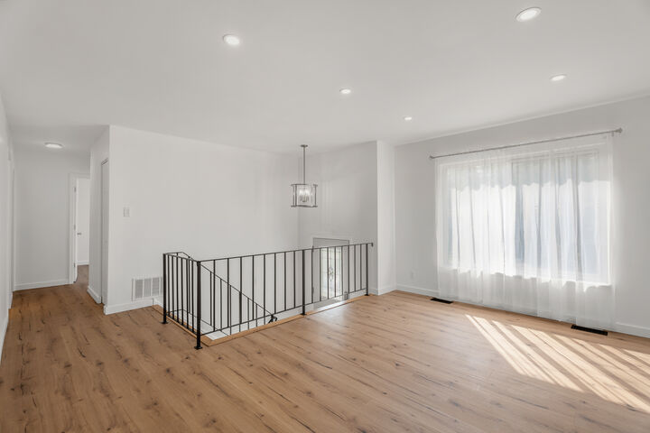 Property Photo:  220 N Ashbury Avenue  IL 60440 
