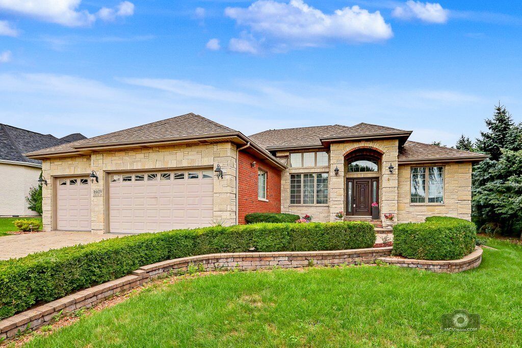 Property Photo:  16609 Sterling Drive  IL 60439 