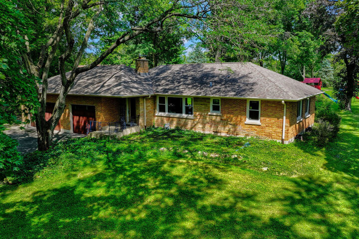 Property Photo: 28W470 Purnell Road IL 60185