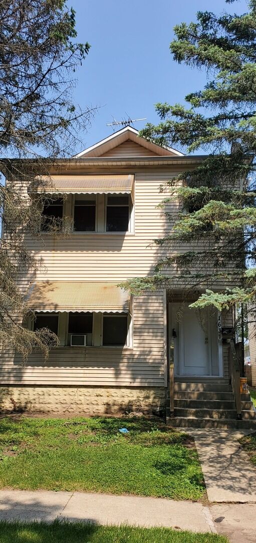 Property Photo:  1631 Buena Vista Avenue 2  IL 60411 