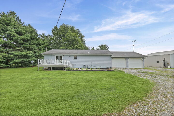 Property Photo: 4568 State Route 161 Extension IL 62853