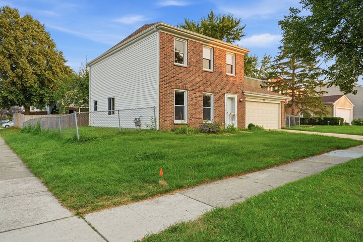 Property Photo: 5039 Chambers Drive IL 60010