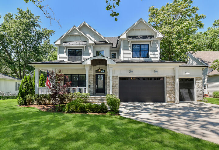 Property Photo:  625 N Loomis Street  IL 60563 