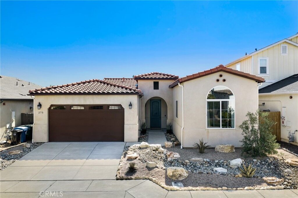 Property Photo:  275 Waterfall Road  CA 93465 