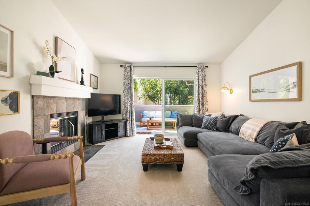 Property Photo: 3854 Crestone Place CA 92130