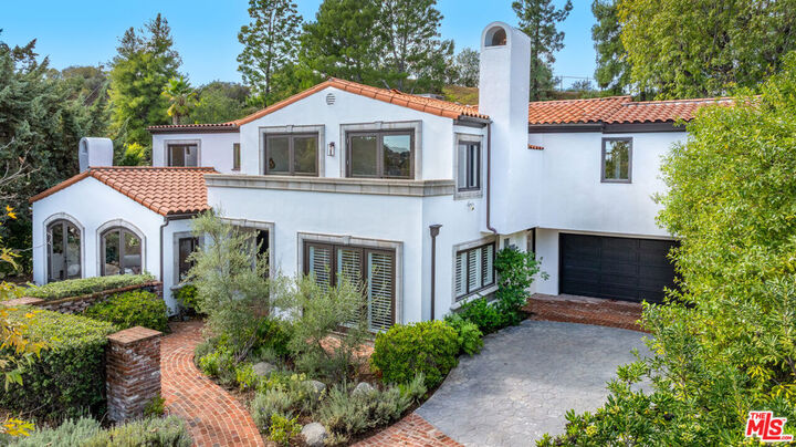 Property Photo:  17153 Adlon Road  CA 91436 