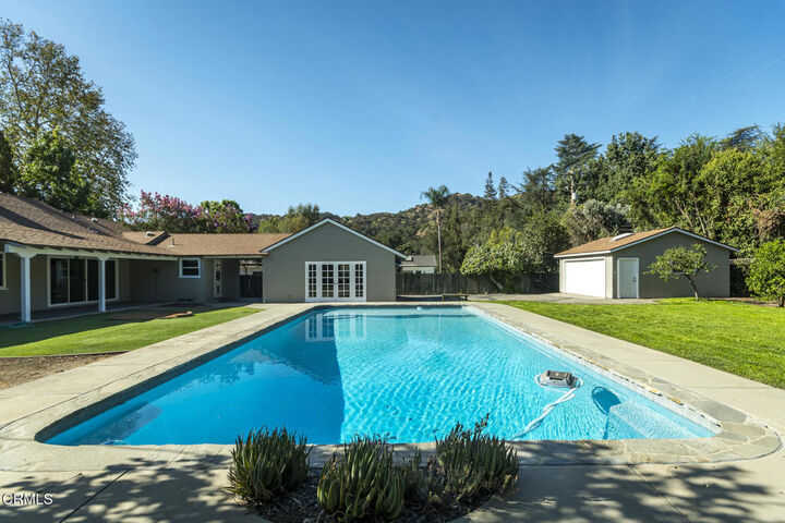 Property Photo:  4247 Encinas Drive  CA 91011 