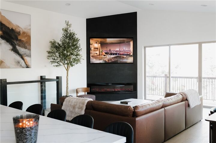 Property Photo: 212 Mann CA 92314