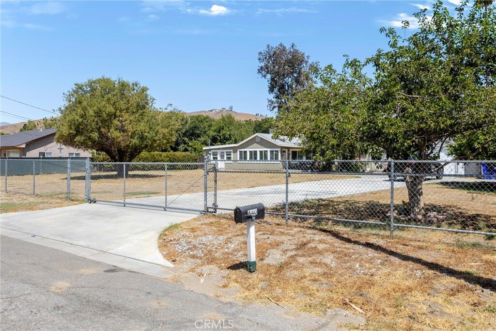 Property Photo:  640 W 31st Street  CA 92405 