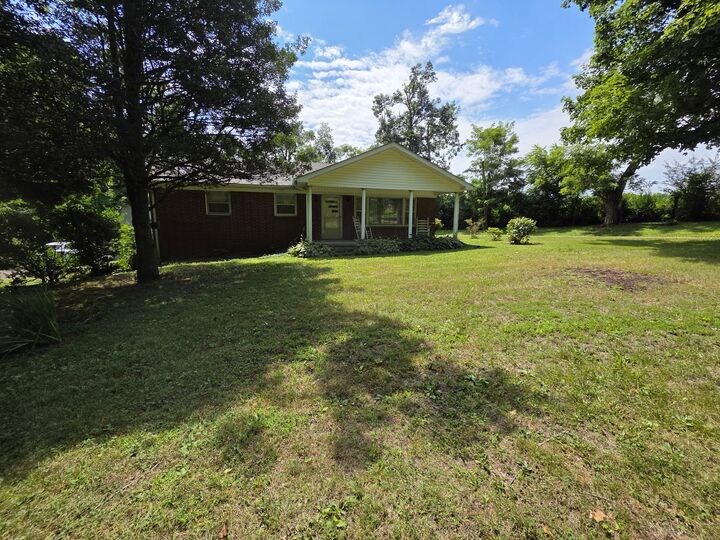 Property Photo: 1438 Rocky Mound Rd TN 37186