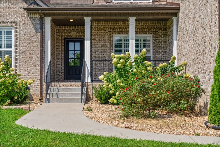 Property Photo:  2653 Ashland City Rd  TN 37043 