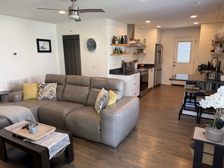 Property Photo: 856B Kirkwood Ave TN 37204
