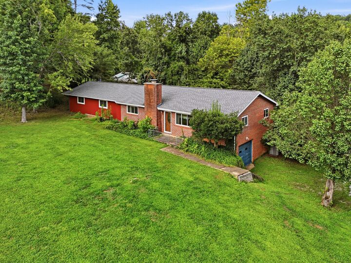 Property Photo: 6514 White Oak Valley Circle TN 37353