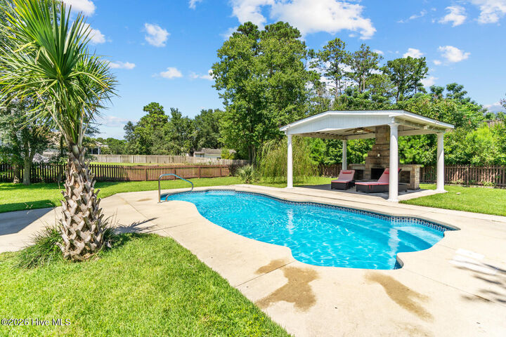 Property Photo: 481 McQuillan Drive NC 28412
