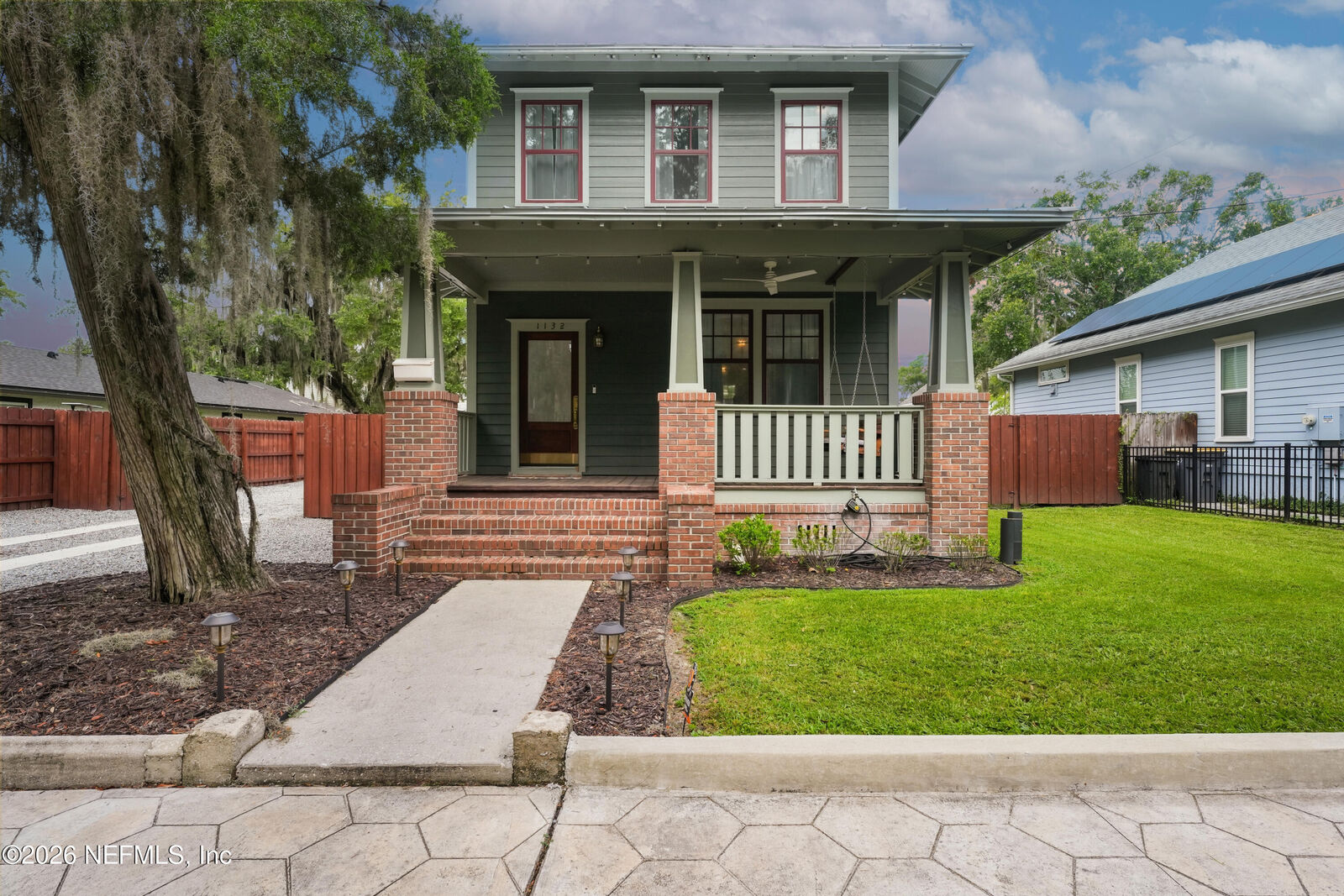 Property Photo:  1132 N Market Street  FL 32206 