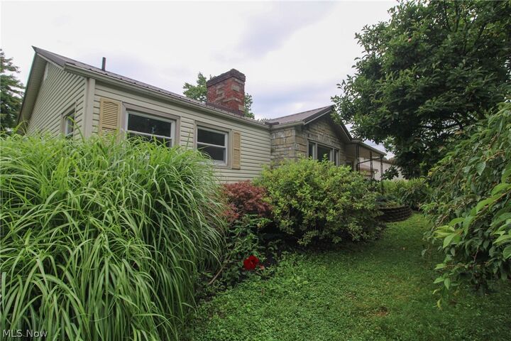 Property Photo: 6707 James Street OH 44514