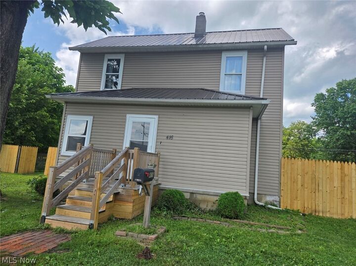 Property Photo: 416 W Pennsylvania Avenue OH 44672