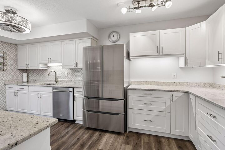 Property Photo:  3412 Oak Ridge Road 308  MN 55305 
