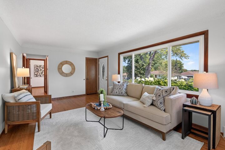 Property Photo: 4617 Sumter Avenue N MN 55428