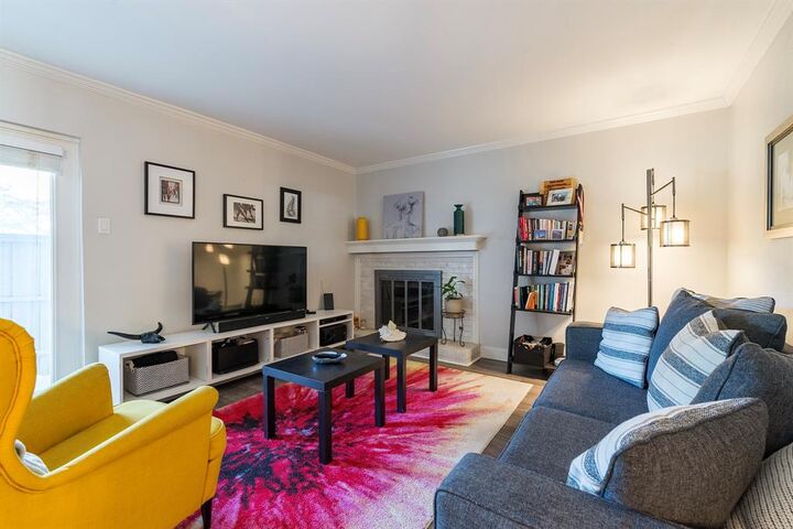 Property Photo: 7707 Meadow Park Drive 104 TX 75230