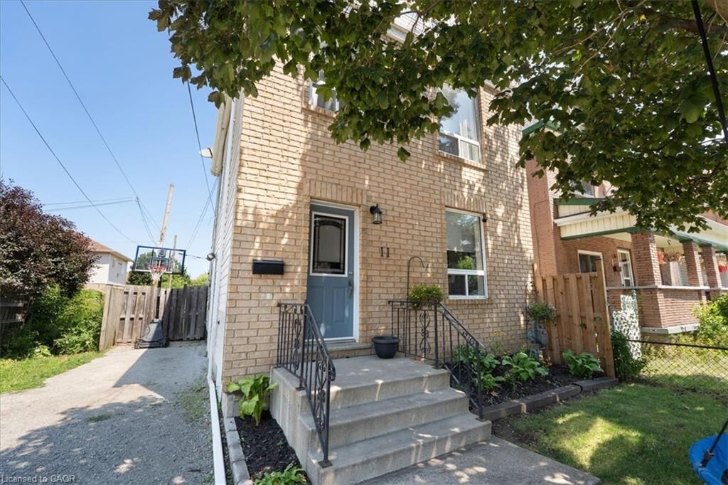 Property Photo: 11 Primrose Avenue ON L8L 2K7