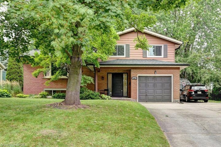 163 Chelford Crescent — photo 1