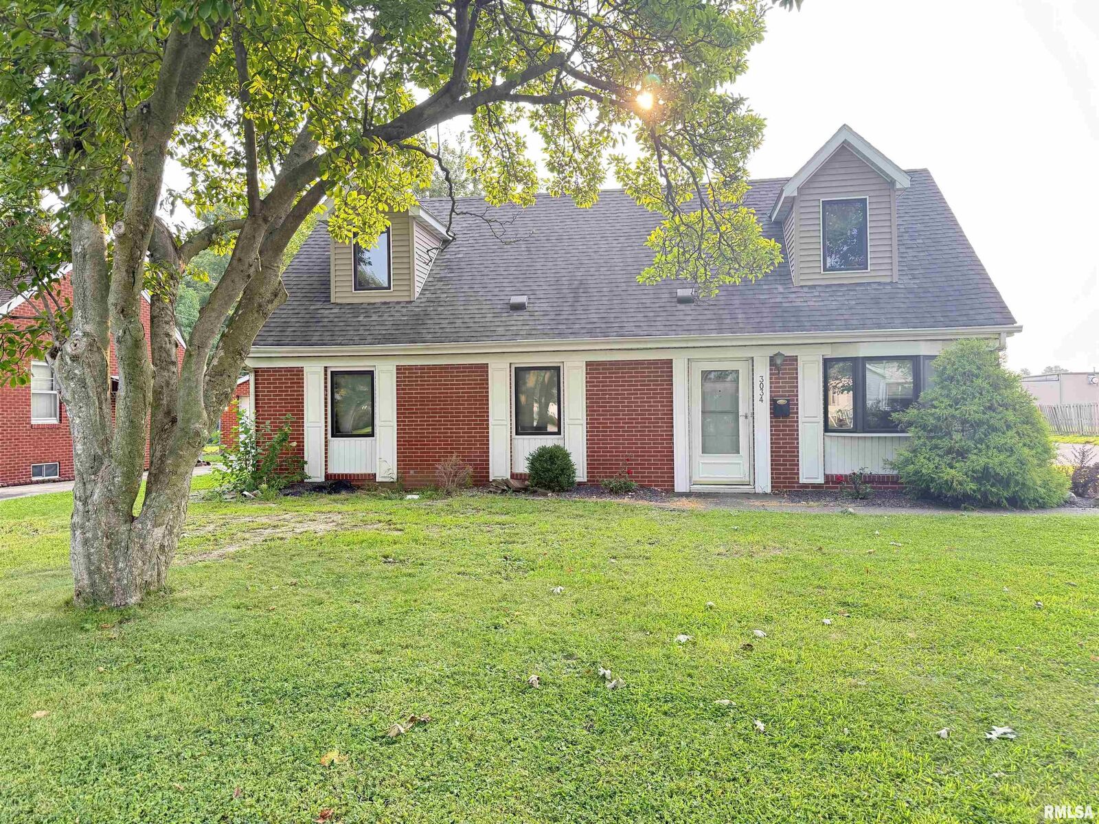 Property Photo: 3034 Fillmore Street IL 62704