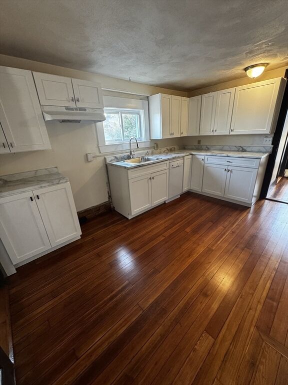 Property Photo:  7 Sewall St 3  MA 01945 